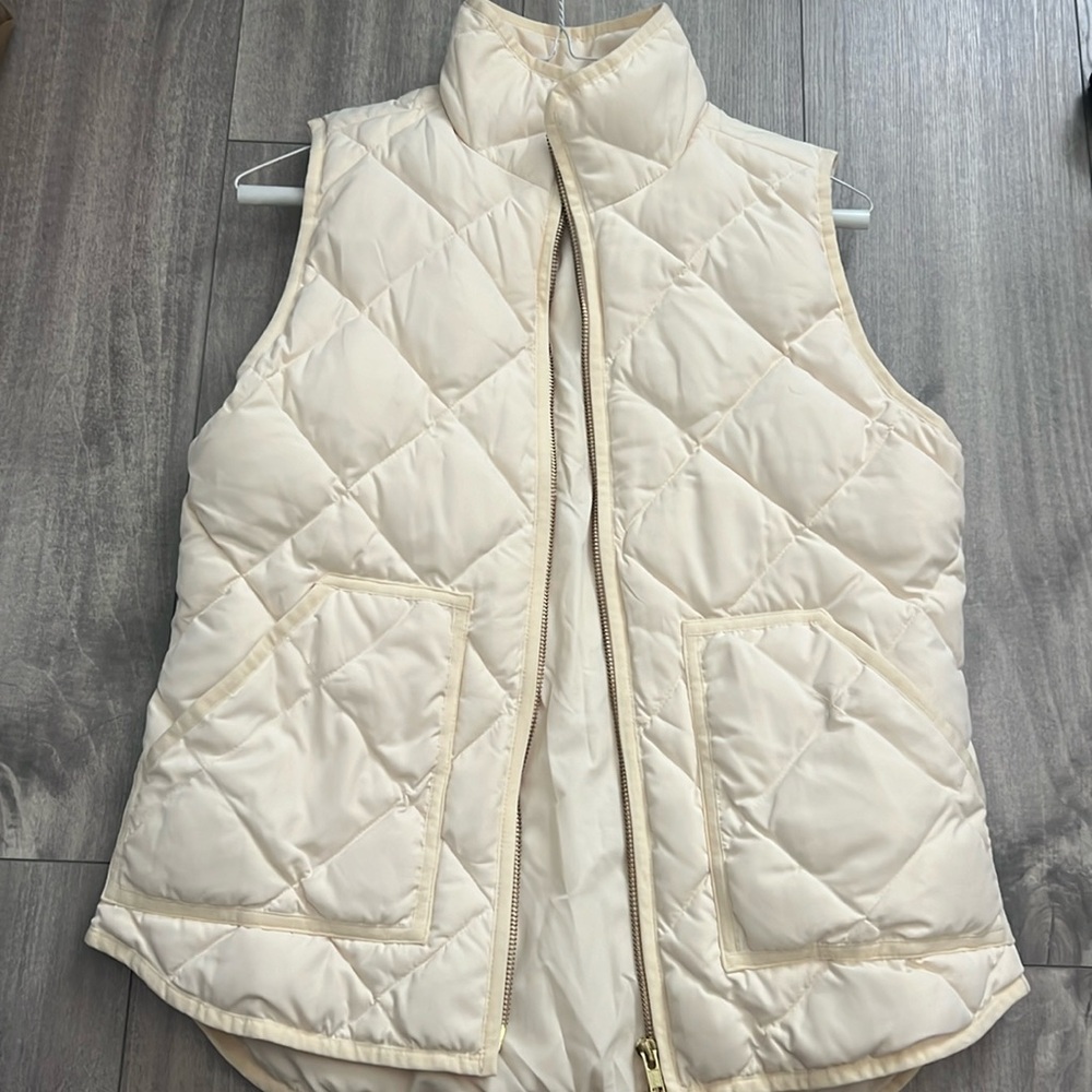 Jcrew cream puffy vest